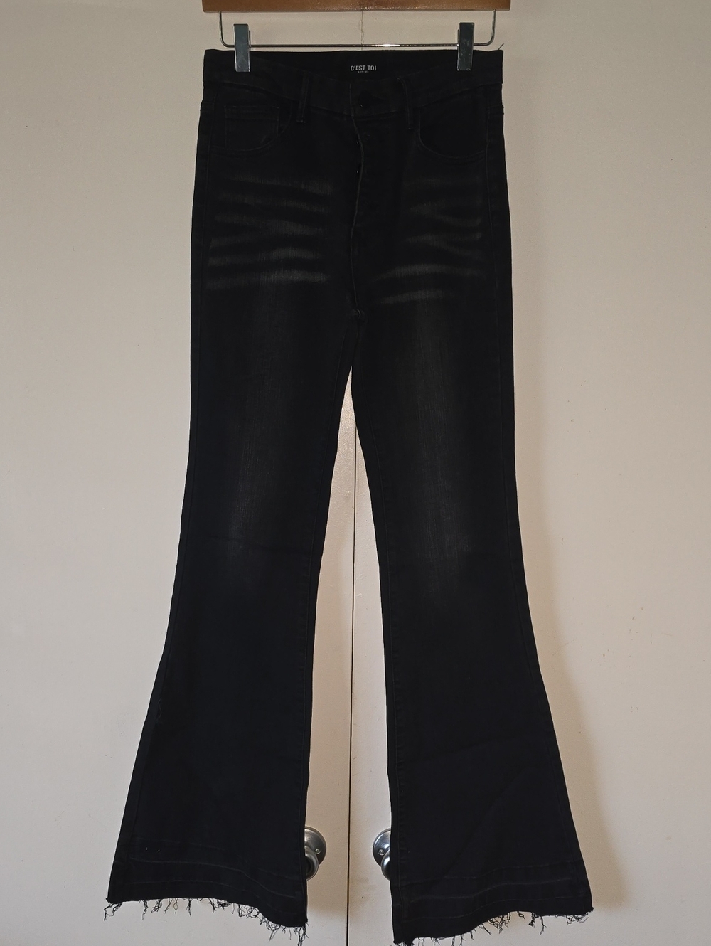 Black Flare Leg Jeans with Raw Hem Size 5/26 NEW WITHOUT TAGS.
